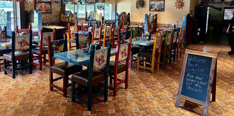 El Aztecas Allendale Interior
